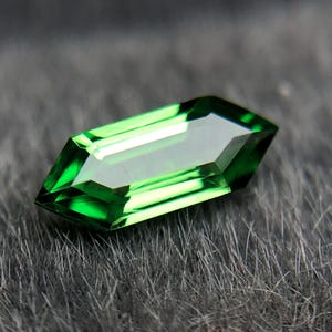 Tsavorite Garnet Long Hexagon 6.5 MM 0.30 carat Natural January Birthstone For jewellery