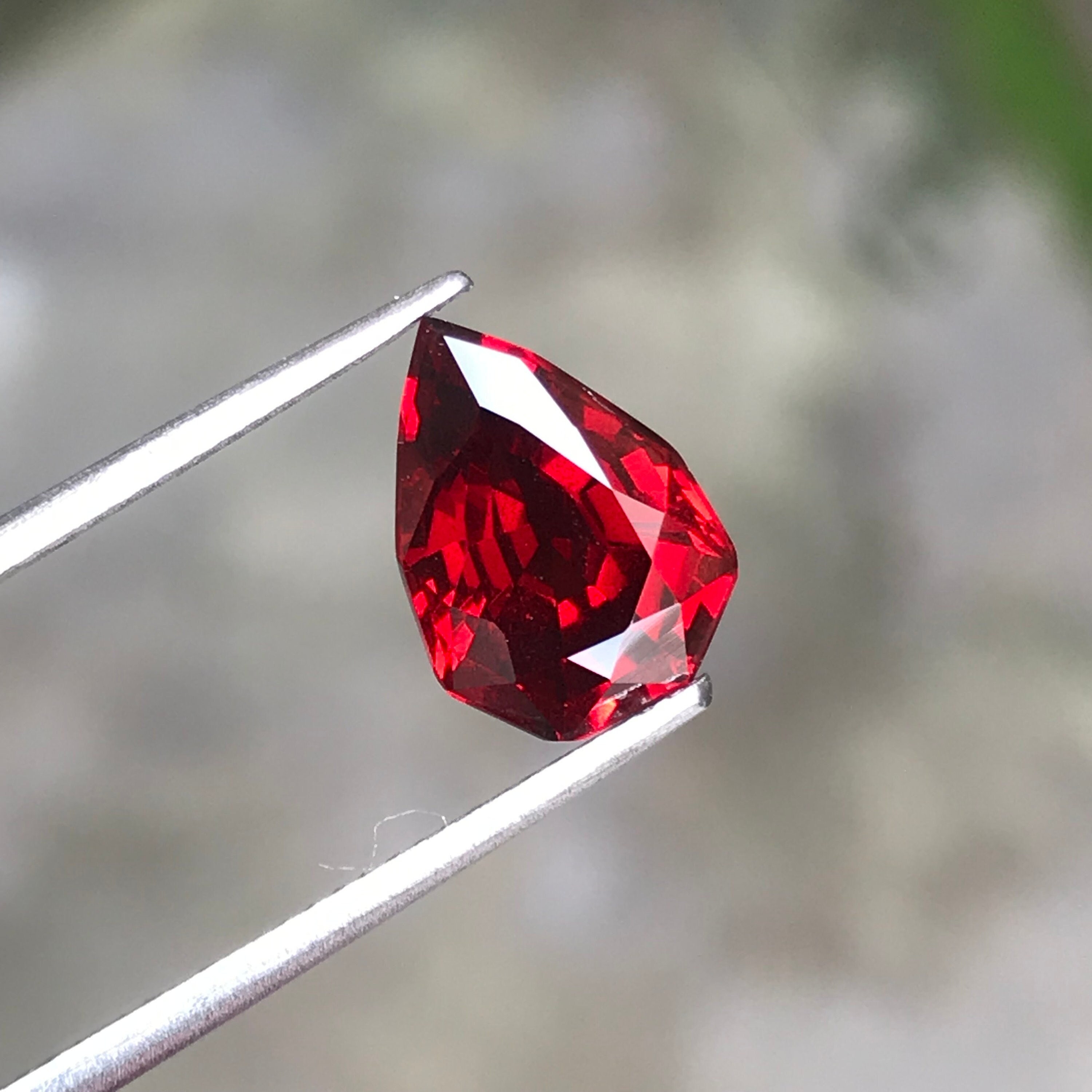 mozambique garnet value