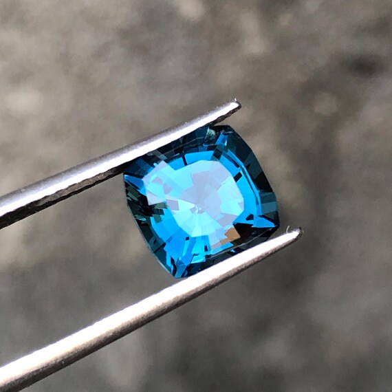 Super Top Quality London Blue Topas Marquise 2x4 Mm Facettiert AAA Qualität-Superb Luster London