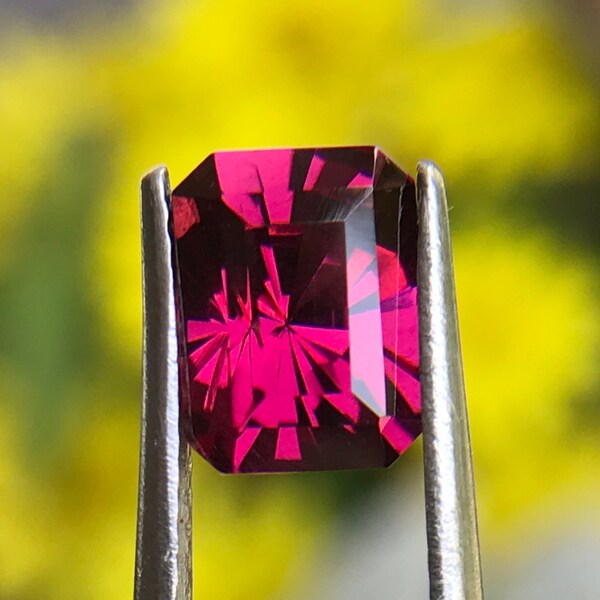 Natural Rhodolite Garnet, 8 MM Rhodolite garnet octagon, precision cut rhodolite, January Birthstone, 2.00 Carat Rhodolite For jewellery