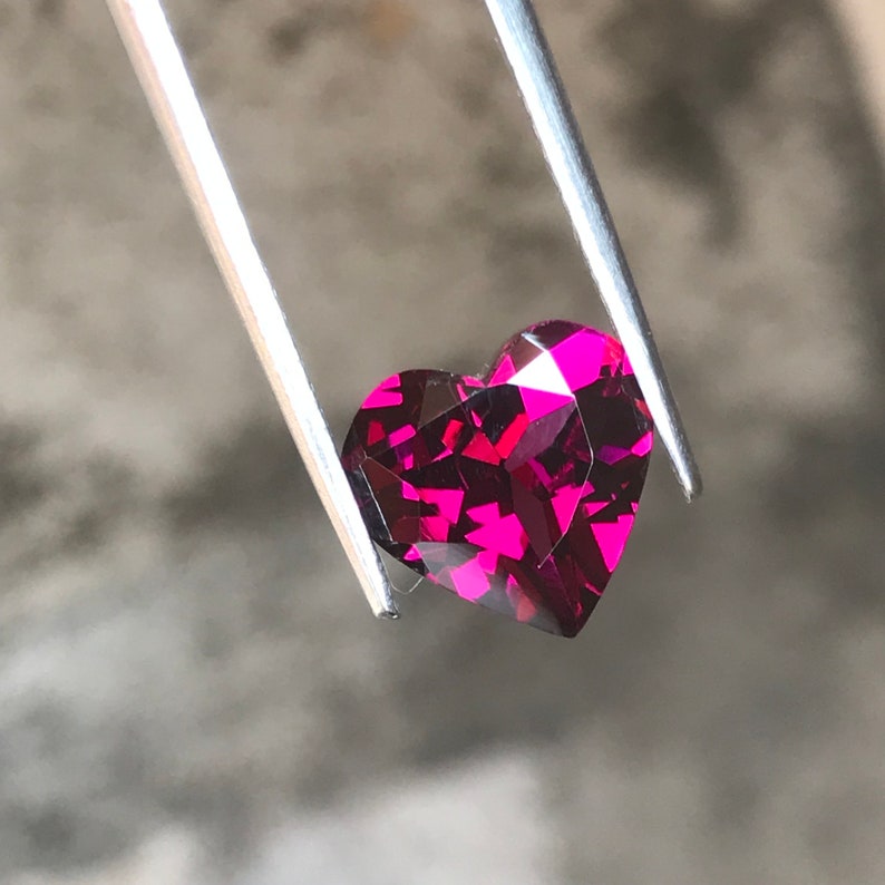 Natural Rhodolite Garnet: 3.30 Carat Heart Cut Gemstone - Etsy
