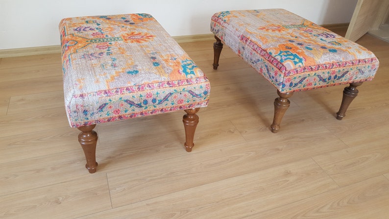 Tapijt Frontdoor Bank, Gestoffeerde Bank, Boho Bench Decor, Handgemaakte Kelim Bank, Lederen Ottomaanse Poef, Ottomaanse Boho Bank afbeelding 7
