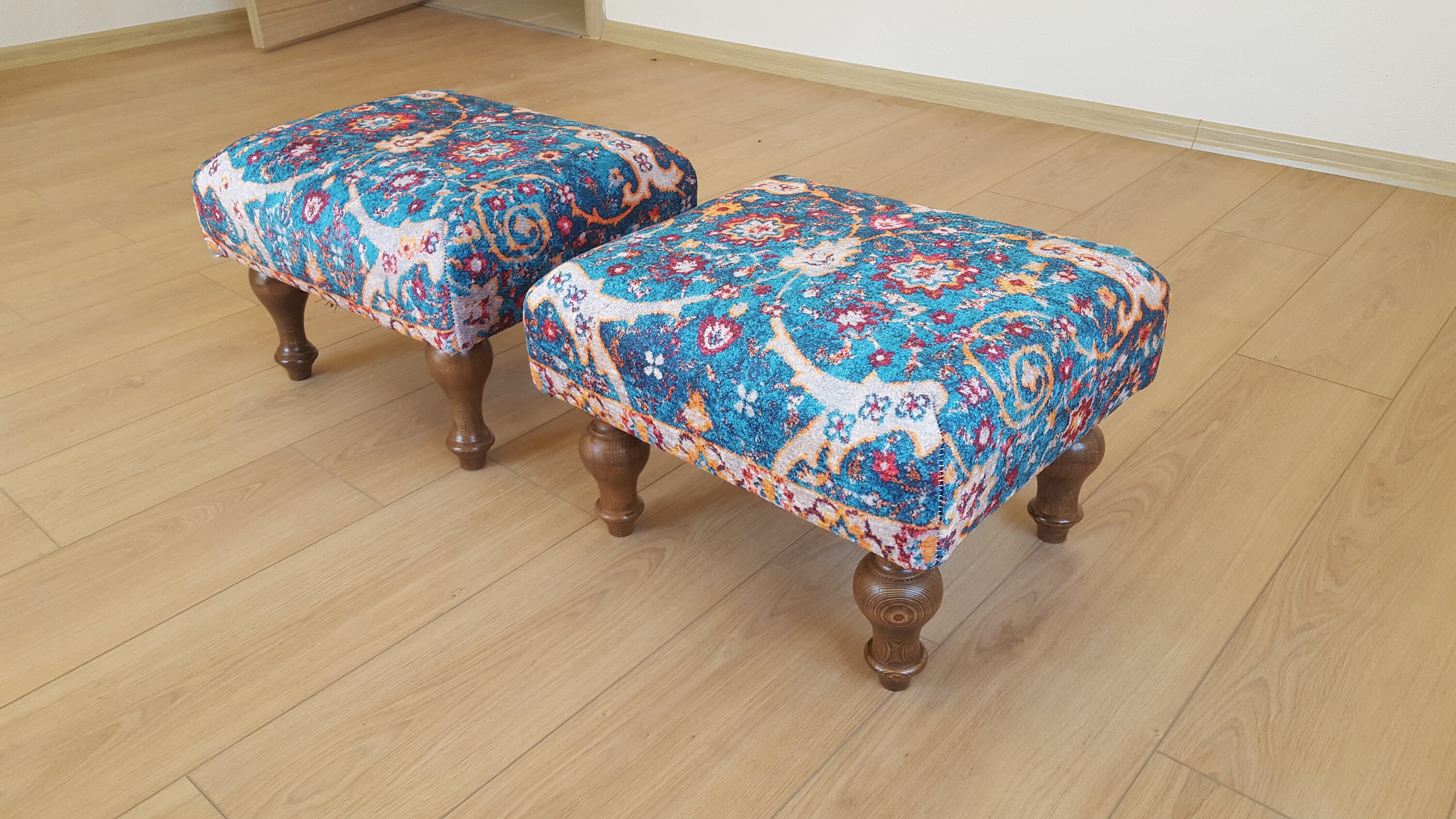 Stoll De Pied Ottoman
