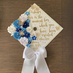 Custom Graduation Cap Topper Personalized Grad Cap - Senior Class Of Gift, Tassel Grad Quote, Grad Decoration Calligraphy, Cap Floral Design