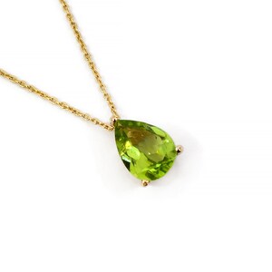 Peridot Necklace / Solid Gold 9k 14k 18k Peridot Necklace / Classic Peridot Necklace / Mini Peridot Necklace / August Birthstone Necklace