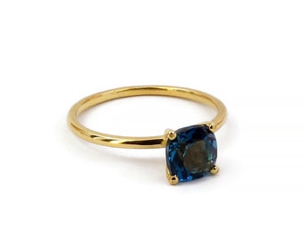 Blue Topaz Ring 1.10 CT / 14k Solid Gold London Blue Topaz Gemstone Ring / Genuine London Blue Topaz / November Birthstone / Promise Ring