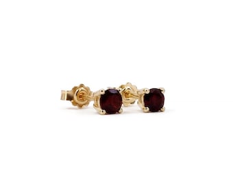 Garnet Studs Earrings, Solid Gold 9k 14k 18k, Natural Garnet Gemstone, Minimalist Earrings , Gold Stud Earrings, January Birthstone