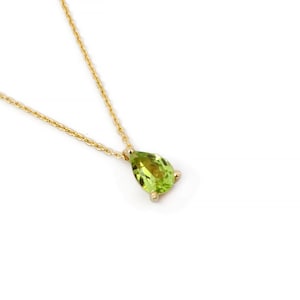 Peridot Necklace / Solid Gold 0.40 CT Peridot Necklace / Classic Peridot Necklace / 9k 14k 18k Gold Necklace / August Birthstone Necklace