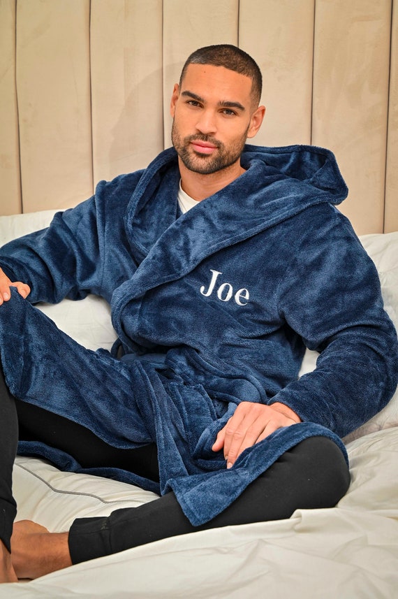 Men's Flannel Robe in Navy with White Piping – Petite Plume