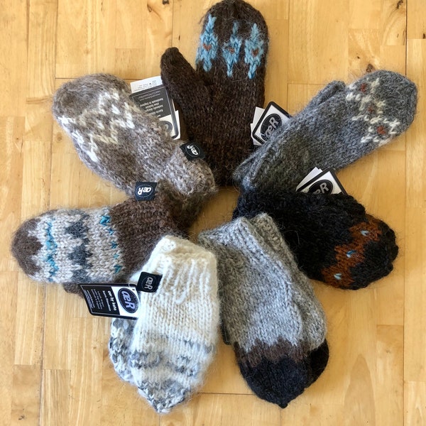 Hand knitted by Kata lopi Icelandic wool Nordic mittens  warm winter accessorie quality ideal for walking hiking Nordic design patterns art