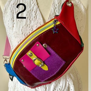 Riñonera personalizada, estilo riñonera, única y colorida, bolso de viaje para festivales, de cuero reciclado, hecho a mano exclusivamente por el diseñador islandés Kata.