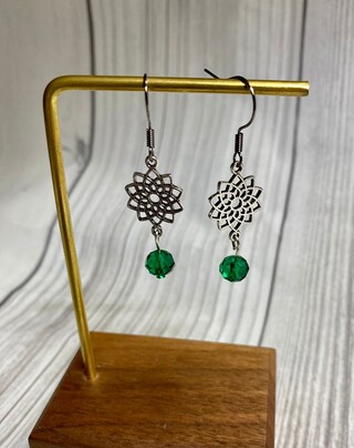 Orecchini A Fiore In Argento 925 Con Cristallo Verde - Mini Borchie Da 6 Mm - Katy Craig