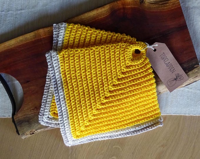 Sonnengelbe Topflappen, gehäkelte Untersetzer, Pottlappen | Geschenkidee zu Weihnachten, Geburtstag - 2er Set
