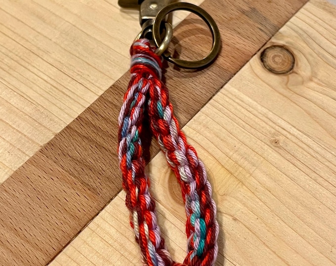 Bunte Schlüsselanhänger gehäkelt aus Baumwollgarn | mit Metall Karabiner & Schlüsselring bronzefarben | 1 Stk.