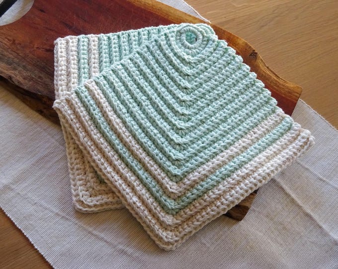Gestreifte Topflappen gehäkelt, Untersetzer aus Baumwolle | Geschenkidee zum Umzug, Weihnachten - 2er Set
