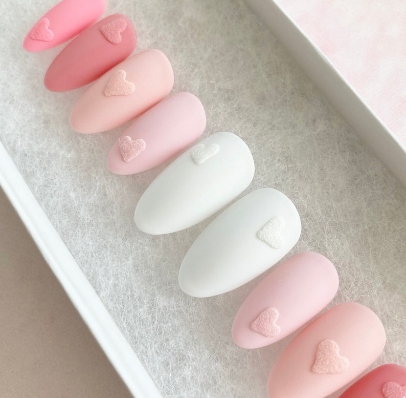 Heart Press On Nails Pressons Pink Nails Gel Nails 3D Nails Acrylic Nails False Nails Spring Nails Pink Gradient Nails image 5