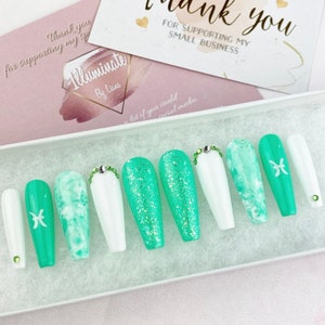Pisces Zodiac Press On Nails | Luxury Pressons Nails | Gel Nails | Acrylic Nails | Green And White Nails | Zodiac | Pisces Nails