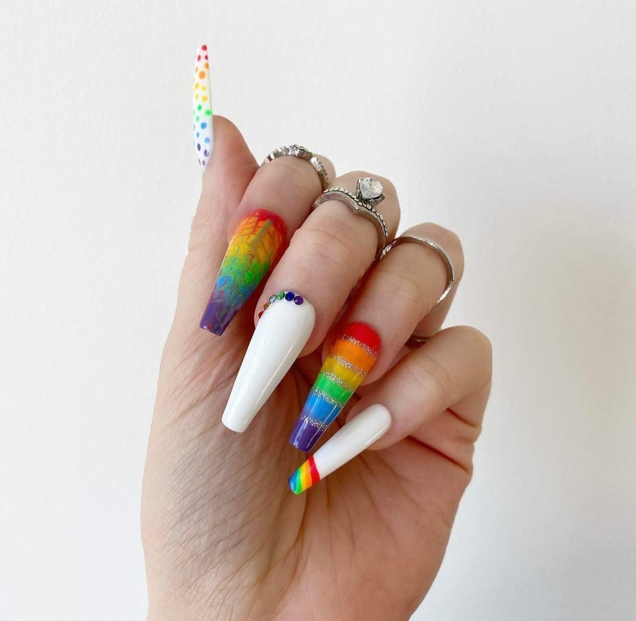 Rainbow Nails / LGBTQ Pride Rainbow Press On Nails / Luxury - Etsy México