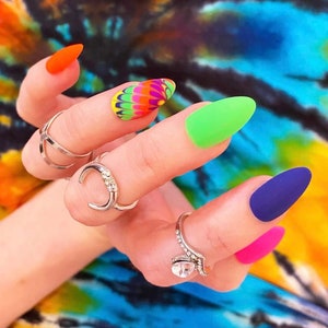 Tie Dye Press On Nails | Rainbow Nails | Neon Nails | Fake Nails | Gel Nails | Acrylic Nails | Festival Nails | Feather Nails