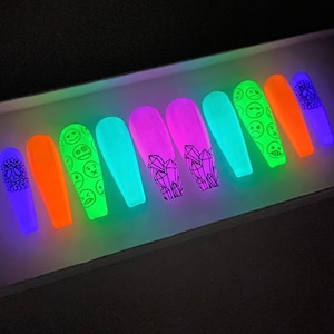 Glow In The Dark Festival Press On Nails | Neon Festival Nails | Fake Nails | Gel Nails | Acrylic Nails | Festival | Smiley Nails