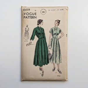 Vintage 1940s sewing pattern | Dress | Vogue 6419 | Bust 32