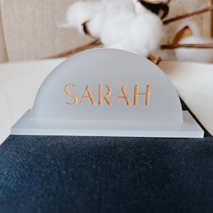 Acrylic Arch Place Cards with stand- Wedding Escort Cards - Place Card Guest Names - Engraved Acrylic - Dinner Party Seating - acrylic card