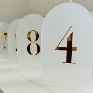 Arch Mirror Table Numbers |  Gold Table Numbers | Acrylic Table Numbers | Table Number Wedding | Gold Wedding Decor | Gold Calligraphy