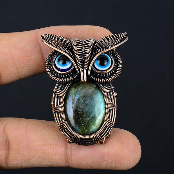 Colgante de búho de labradorita envuelto en alambre de cobre, diseño de piedras preciosas, joyería de cobre hecha a mano, regalo, llamativo colgante de labradorita