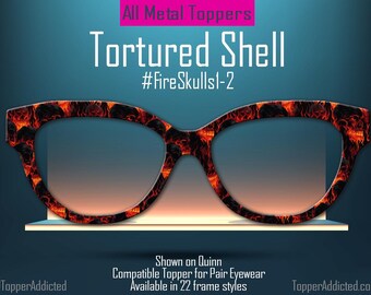 Concha Torturada – Patrón de Calavera de Fuego con aspecto de carey - Adornos Magnéticos para Gafas - Gótico - Aspecto Metálico. Envío Rápido