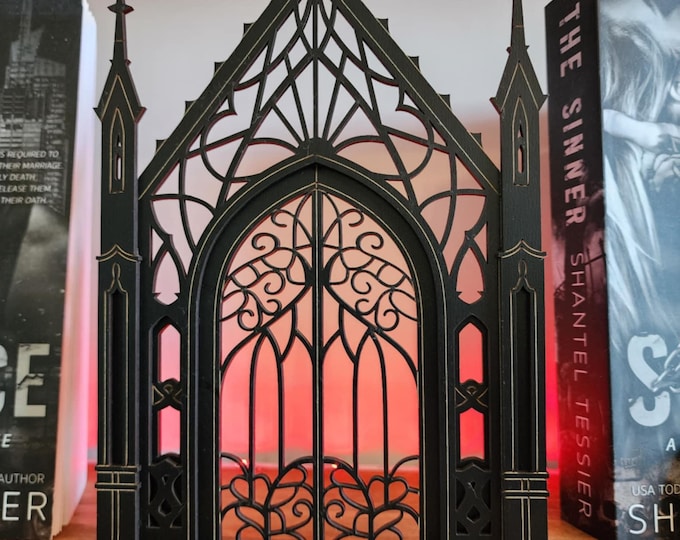 Book Shelf Decor - Cathedral Gates for Book Shelf, Spade Gate, Spade ...