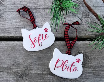 樹脂製の犬と猫のオーナメント