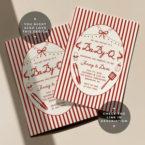 Op de afbeelding: Twee uitnodigingen voor een babyshower met een rood-witte streepjesachtergrond. De uitnodigingen bevatten de tekst "BaBy-Q", evenementdetails en de namen "Jenny & Dave".