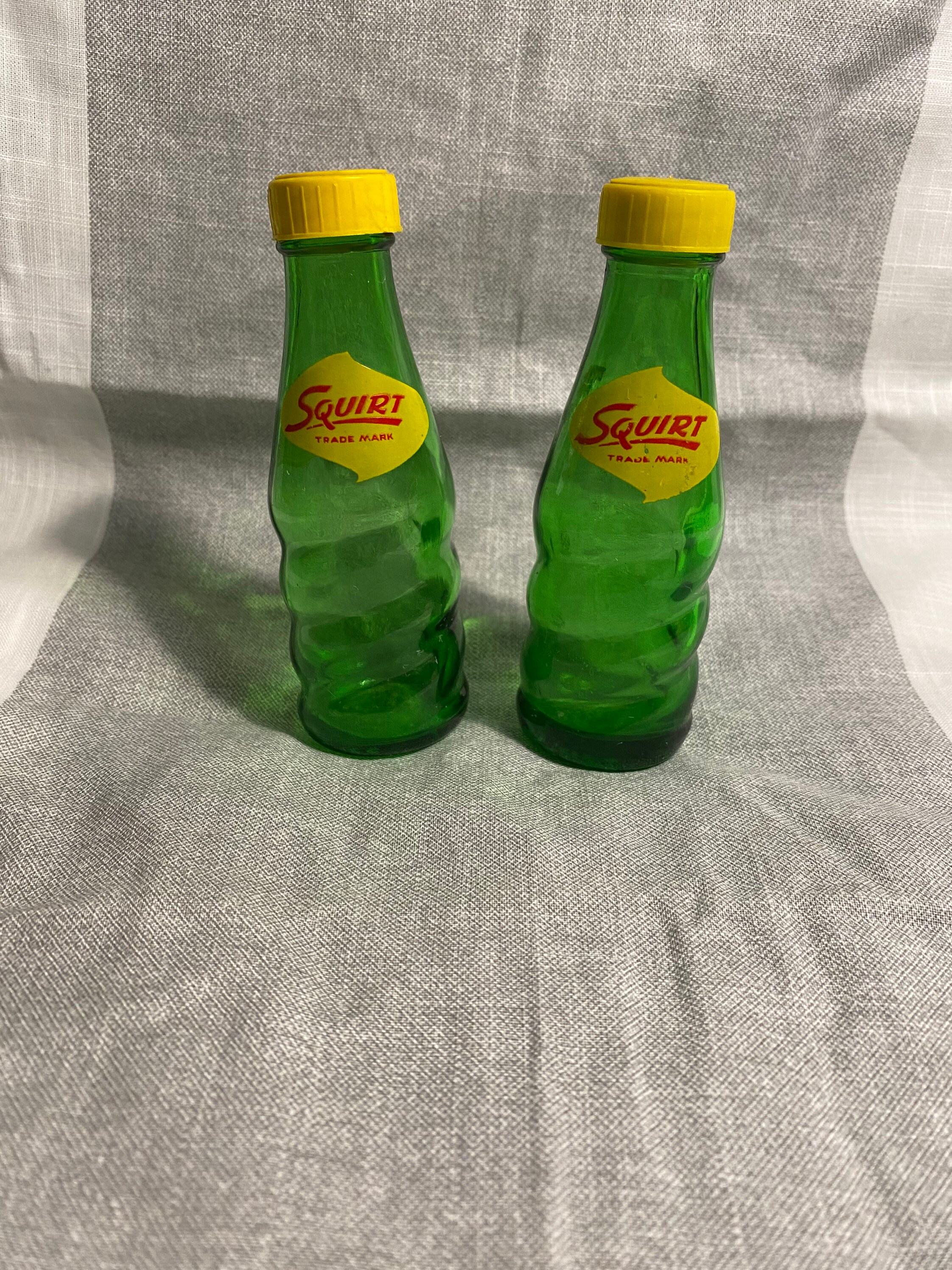 clear squirt bottles