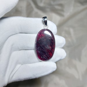 AAA+ Quality Very Good Pretty One Garnet  925 Sterling Silver Pendant, Natural Gemstone  Pendent Unisex Pendant