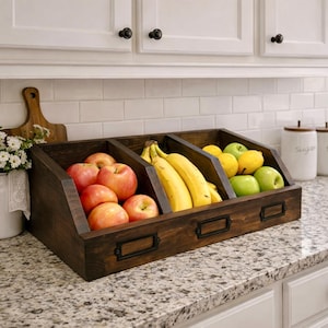 Farmhouse produce storage bin for countertop, harvest bin