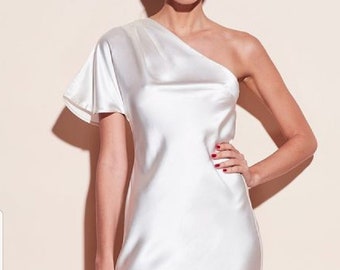 One-Shoulder-Kleid aus Satin, Mini-Satinkleid, Kleid für besondere Anlässe, Hochzeitsgastkleid, asymmetrisches Kleid, elegantes Abendkleid