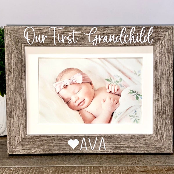 Onze eerste kleinkind gepersonaliseerde fotolijst, oma cadeau, moederdag cadeau, grootvader cadeau, Mimi cadeau, Nana cadeau
