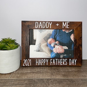 Daddy and Me personalized picture frame gift, Fathers Day gift, Dad gift, New dad gift, First Father&#39;s Day, Daddy and Me, Daddy gift