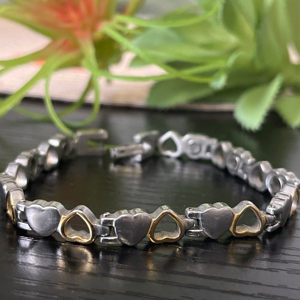 Two tone stainless steal magnetic hearts bracelet