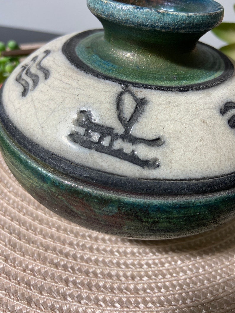 Ben Diller Maui Hawaii Raku Pottery Petroglyph Vase Signed Etsy Canada