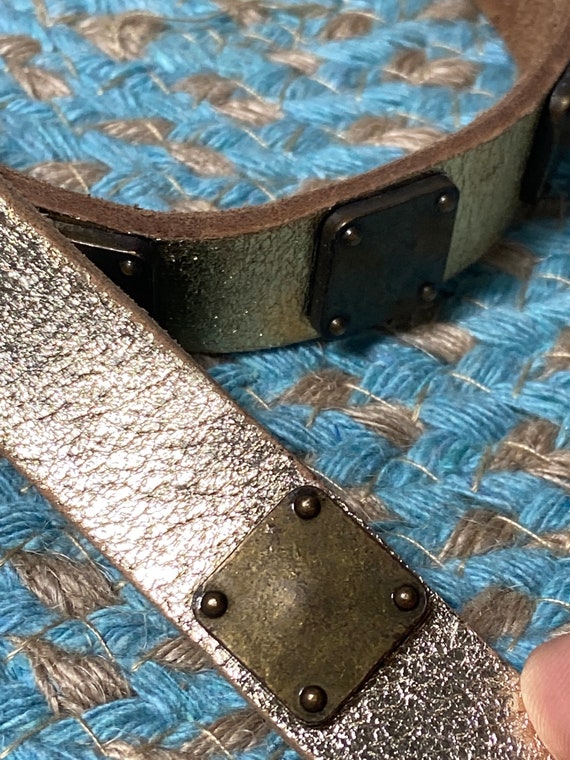 gold sparkly belt