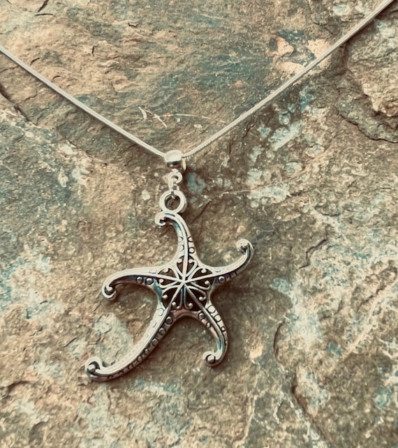 Pendentif Étoile De Mer En Argent 925 Avec Sa Chaîne - Bijou Vintage D'Occasion