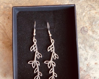 Willow Whirl Brass Earrings main image 0