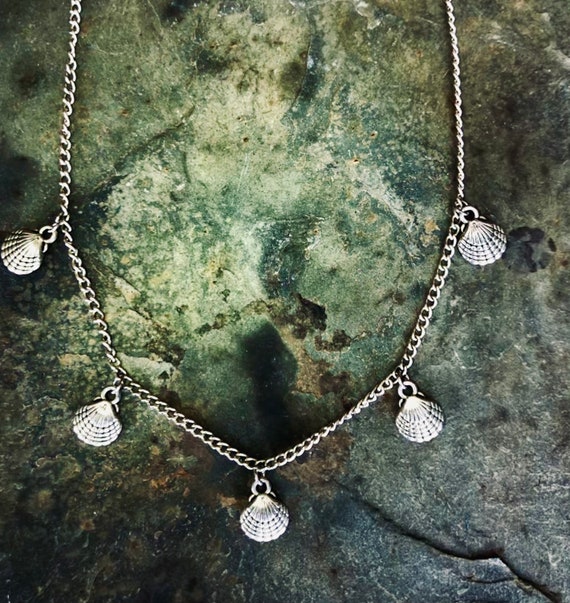 Silver Plated Clam Shell Necklace