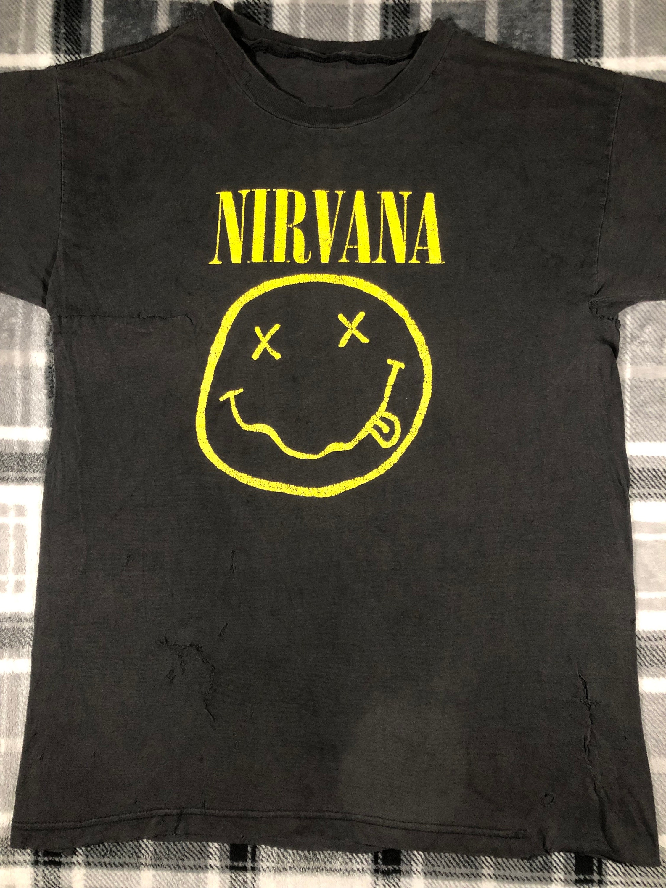 Nirvana - Vintage 90s - Smiley 1992 - Grunge Punk Rock Band