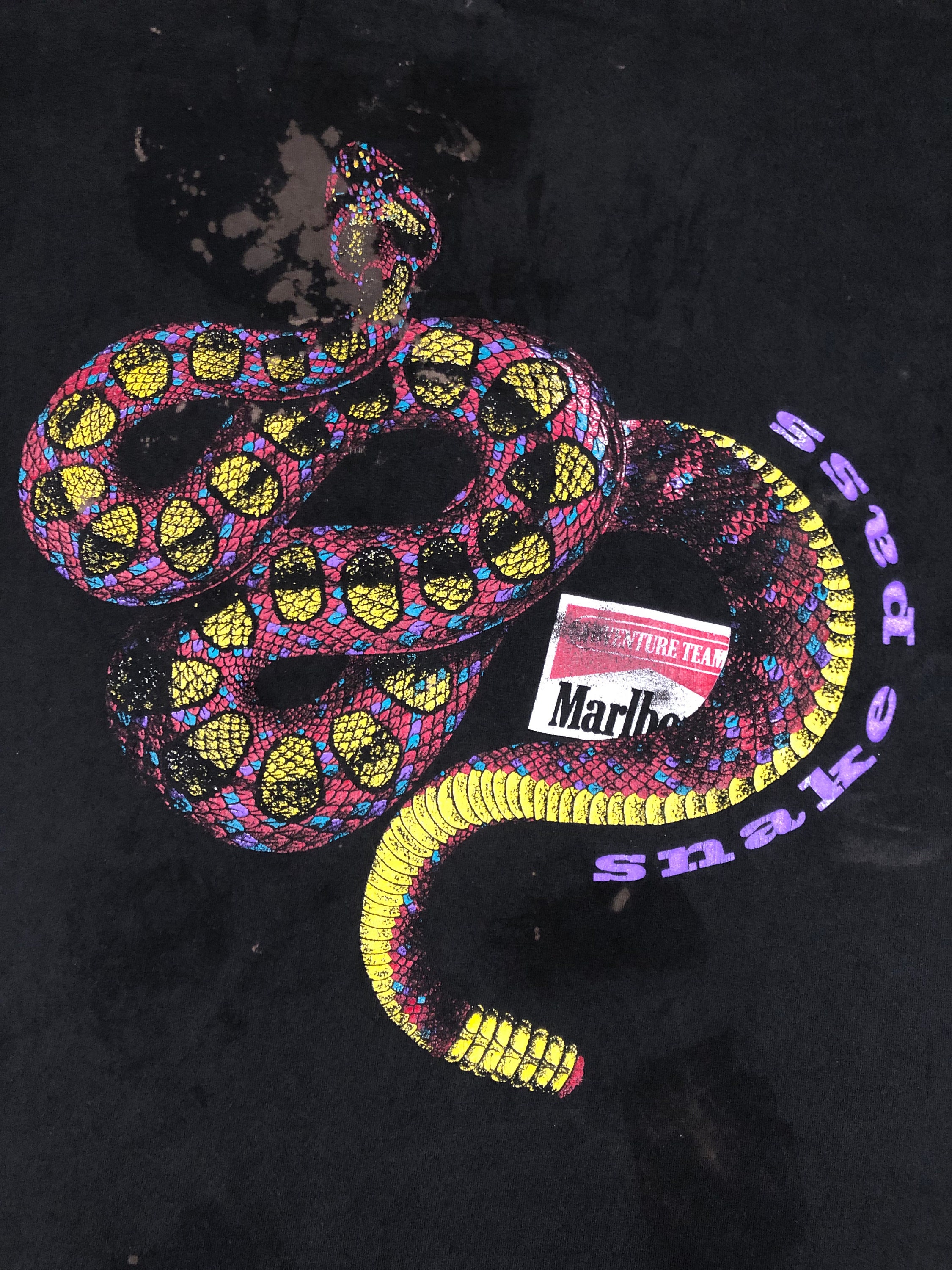 希少　Marlboro sneak pass ロンT marlboro snake pass ロンT マルボロ Lサイズ - メルカリ