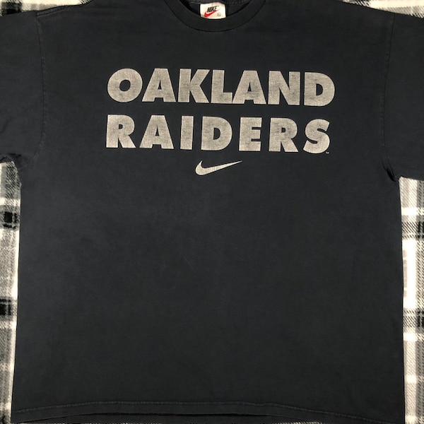 Vintage 90s - Oakland Raiders - Nike Made In USA - NFL Football Sports Team T Shirt - Size XL