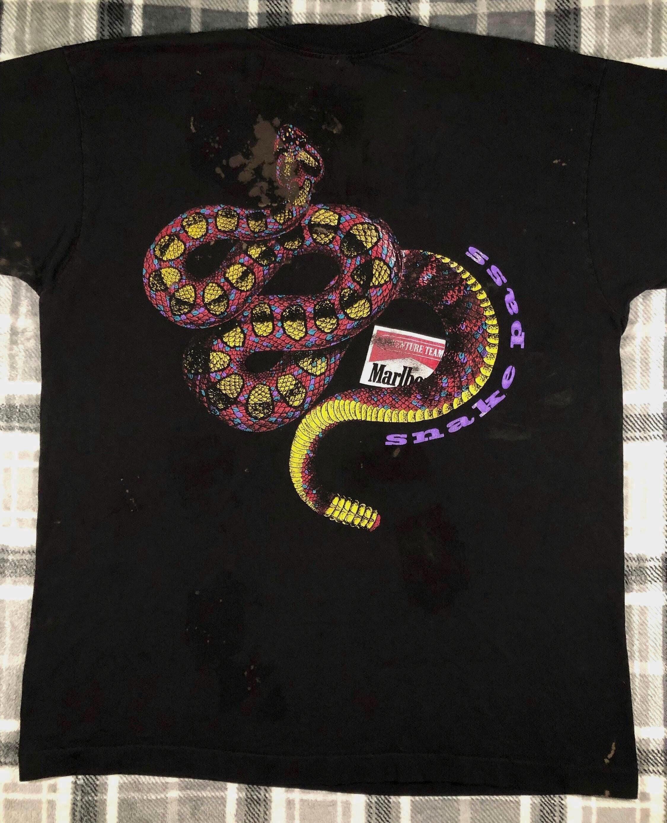 Vintage 90s - Marlboro Snake Pass Adventure Team - Classic Vintage 90s - Marlboro Snake Pass Adventure Team - Classic