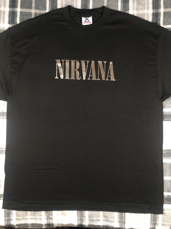 Nirvana - Vintage Y2K - Grunge Punk Rock Band T Sh