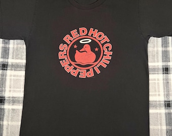 RED HOT CHILI PEPPERS ©︎1999 VTG TEE il_340x270.7302237011_3shf.jpg